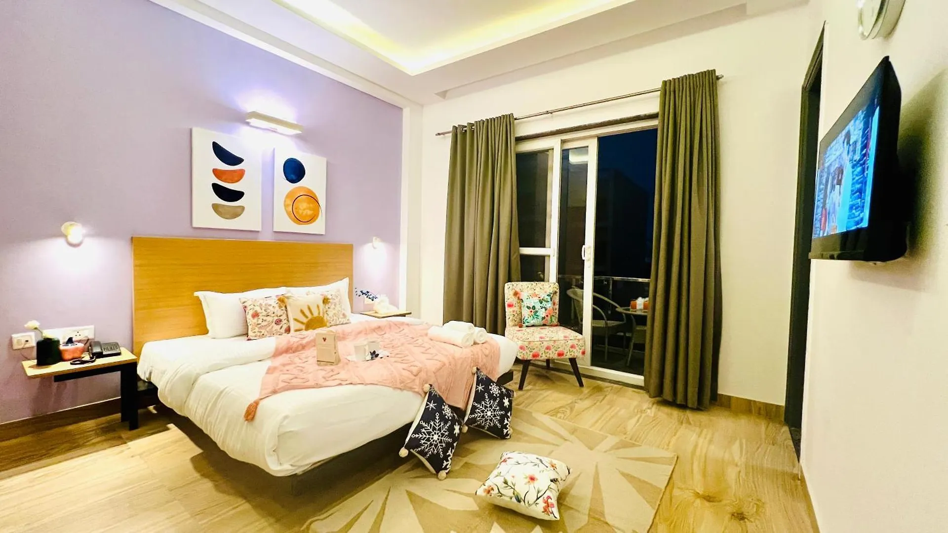 Zen Medicity - Hotel & Serviced Apartments Γκουργκάον 0*,  Ινδία